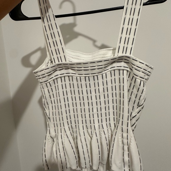 White and black design square neck sweater tank! Express size s - Picture 7 of 8